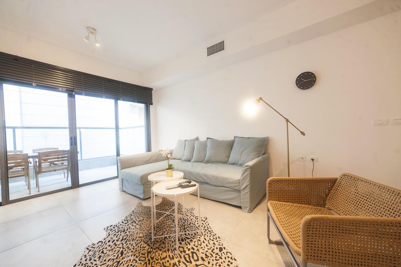 Luxury 2 Bedrooms Apartments Rothschild + Balcony เทลอาวีฟ ภายนอก รูปภาพ