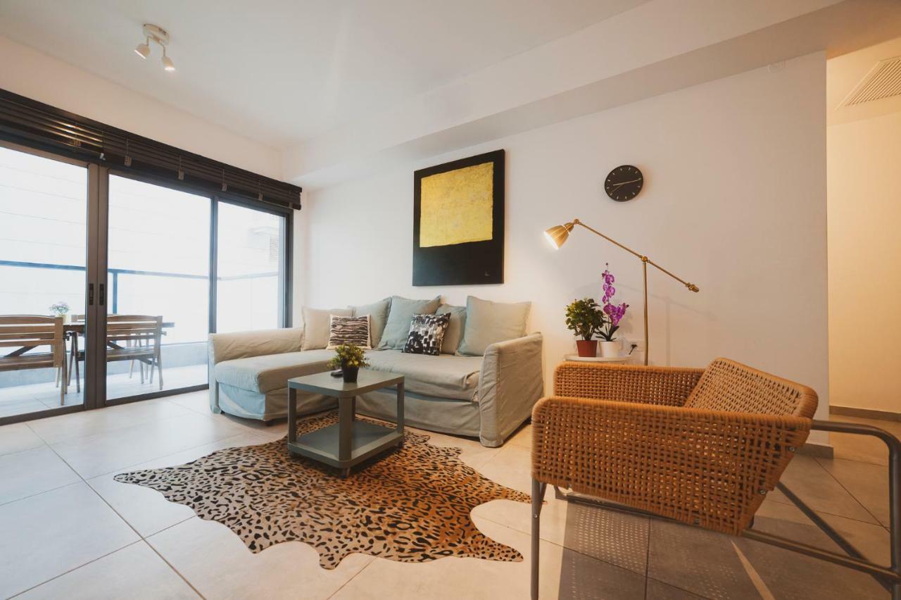 Luxury 2 Bedrooms Apartments Rothschild + Balcony เทลอาวีฟ ภายนอก รูปภาพ