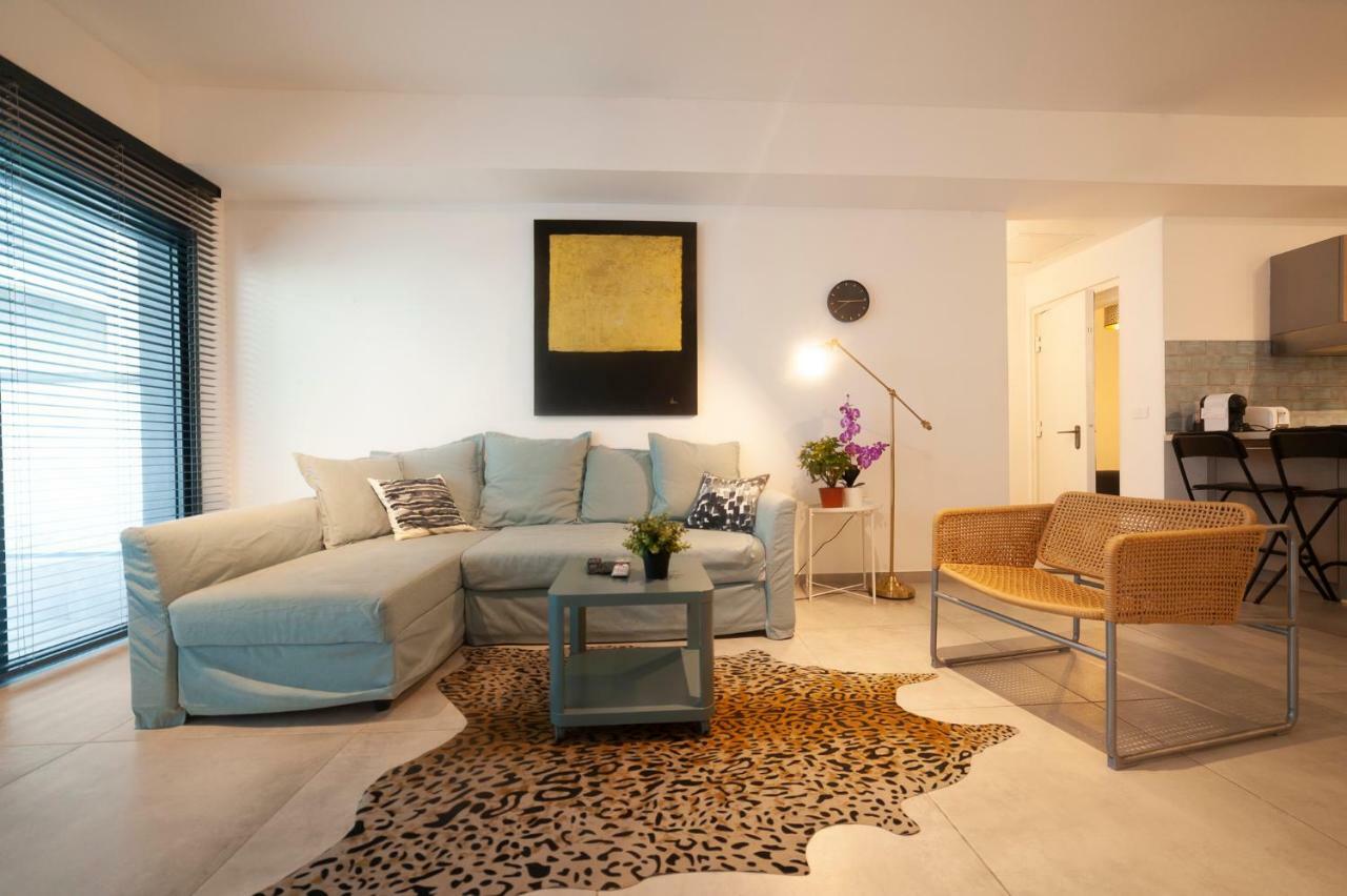 Luxury 2 Bedrooms Apartments Rothschild + Balcony เทลอาวีฟ ภายนอก รูปภาพ
